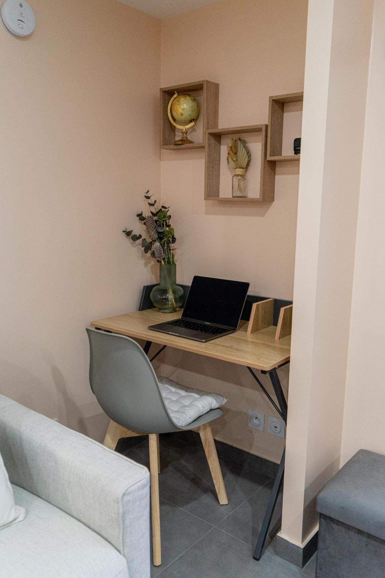 Appartement Cosy Le Lys Vert A 40Mn De Paris Dammarie-lè-Lys エクステリア 写真