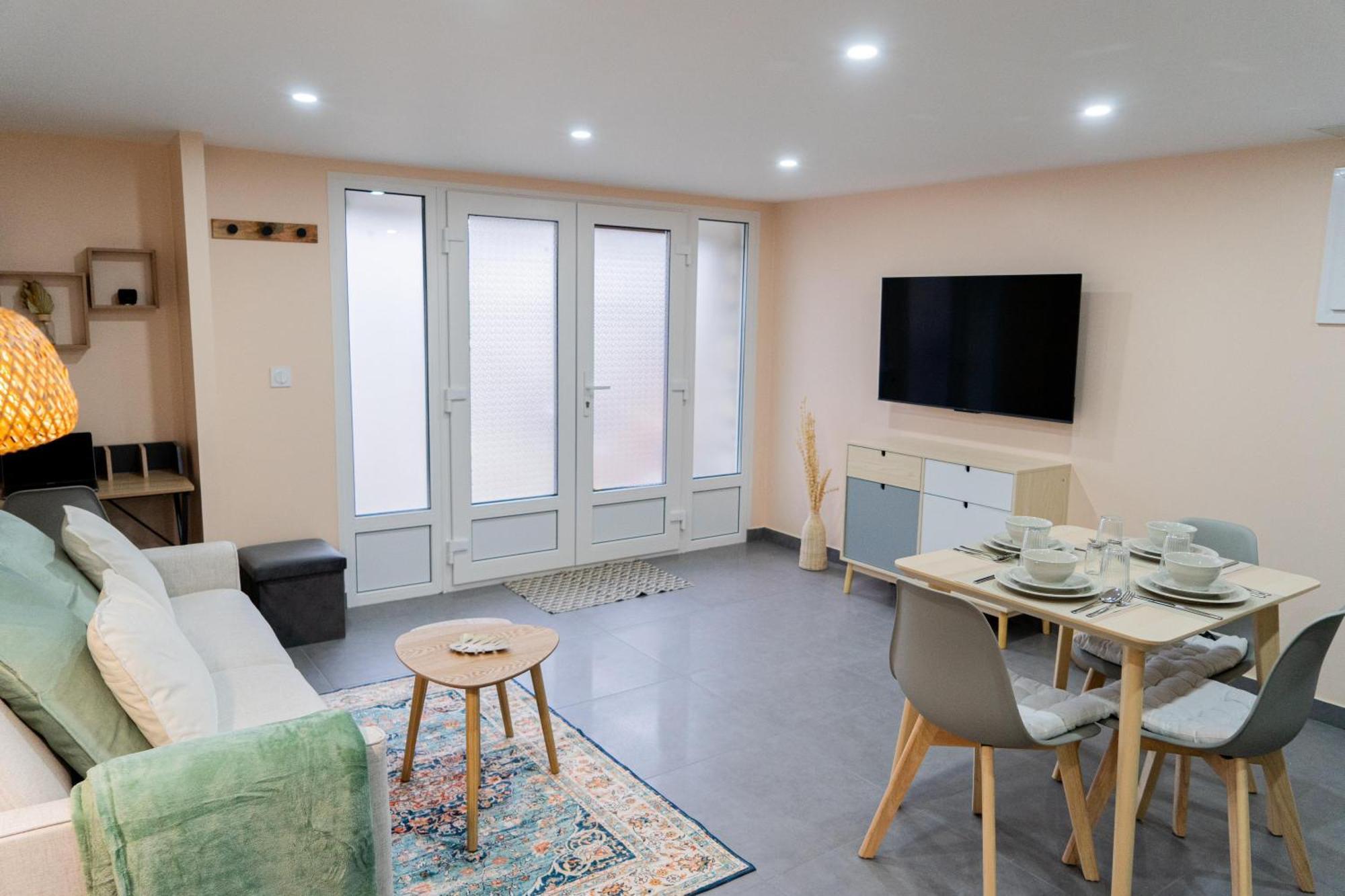 Appartement Cosy Le Lys Vert A 40Mn De Paris Dammarie-lè-Lys エクステリア 写真